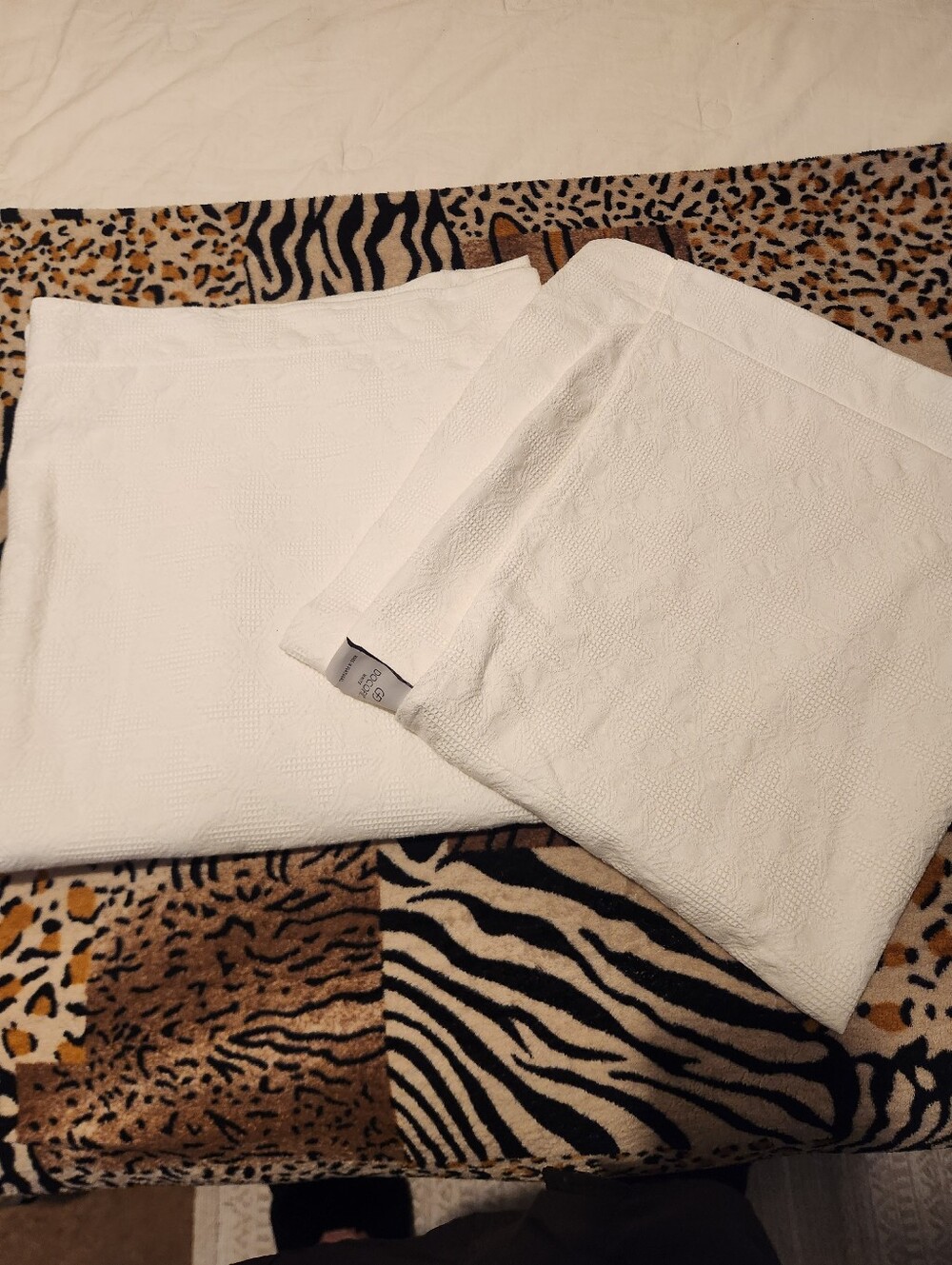 Docofil White Textured Made In Portugal 100% Cotton King Size Shams (2)